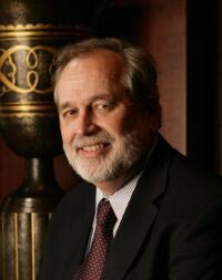 方進:現在許多人對于科技將把我們引向何方毫無頭緒,如果這樣,我們只是忙于推動科技發展,卻全然不知道方向是否正確。